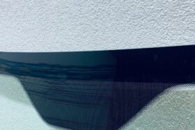 Предно стъкло FIAT DOBLO OPEL COMBO 2014--2 на ниска цена