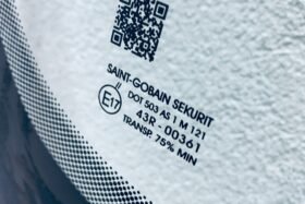 Предно стъкло FIAT DOBLO OPEL COMBO 2014--3 на ниска цена