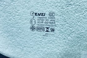 ПРЕДНО СТЪКЛО FIAT STILO HBK 3D 2002--3 на ниска цена