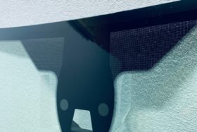 Предно стъкло Ford B-MAX 2012 - АКУСТИКА + КАМЕРА СЕНЗОР + ОГРЯВАНЕ-2 на ниска цена