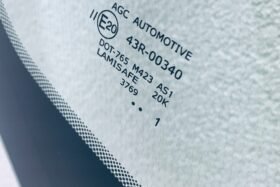 Предно стъкло FORD CUSTOM 2012- СЕНЗОР+КАМЕРА+ОТОПЛЕНИЕ-3 на ниска цена