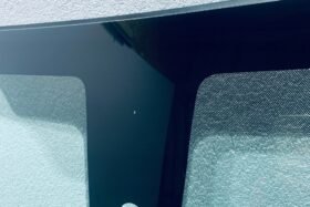 Предно стъкло FORD ECOSPORT II 2018 - АКУСТИКА + СЕНЗОР + ОГРЕВАНЕ-2 на ниска цена