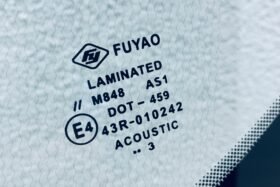 Предно стъкло FORD ECOSPORT II 2018 - АКУСТИКА + СЕНЗОР + ОГРЕВАНЕ-3 на ниска цена