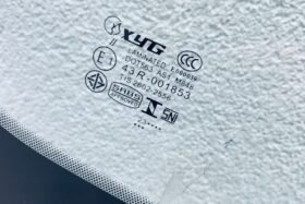 ПРЕДНО СТЪКЛО FORD EDGE SUV 2015--3 на ниска цена