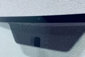 ПРЕДНО СТЪКЛО FORD FIESTA 2008-2012 / 2012-2017-2 на ниска цена