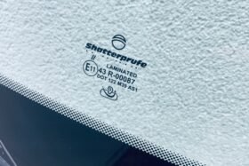 Предно стъкло FORD FIESTA KM7 2008-2012 АКУСТИКА+СЕНЗОР+ОГРЯВАНЕ-3 на ниска цена