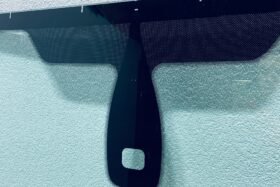 Предно стъкло FORD FIESTA KM7 2008-2012 СЕНЗОР + ЦЕНА-3 на ниска цена