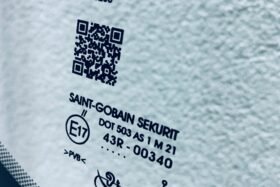 Предно стъкло FORD FIESTA MK8 2017- PUMA 2019- АКУСТИКА+СЕНЗОР-3 на ниска цена