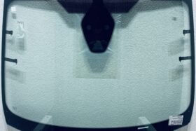 Предно стъкло FORD FIESTA MK8 2017- PUMA 2019- КАМЕРА+СЕНЗОР+ОГРЯВАНЕ на ниска цена