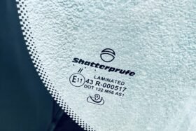 Предно стъкло FORD FOCUS MK2 II 2004-2011 АКУСТИКА+ОТОПЛЕНИЕ+СЕНЗОР-3 на ниска цена