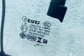 Предно стъкло FORD FOCUS MK2 II 2004-2011 С ОТОПЛЕНИЕ + СЕНЗОР-3 на ниска цена