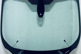 Предно стъкло FORD KUGA 2 ESCAPE 2012- АКУСТИКА + СЕНЗОР + ОТОПЛЕНИЕ РАЗПРОДАЖБА на ниска цена