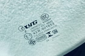 ПРЕДНО СТЪКЛО FORD KUGA 2008-2012 С ОТОПЛЕНИЕ + СЕНЗОР-3 на ниска цена