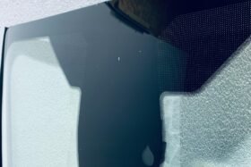 Предно стъкло FORD KUGA ESCAPE 2012- АКУСТИКА+СЕНЗОР+ОТОПЛЕНИЕ-2 на ниска цена