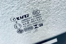 ПРЕДНО СТЪКЛО FORD MAVERICK I 1993-2000 / TERRANO II 1993-2006-3 на ниска цена