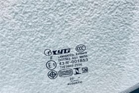 Предно стъкло FORD MONDEO MK5 FUSION 2017- АКУ+КАМ+СЕН-3 на ниска цена