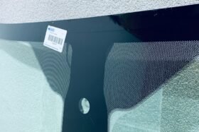 Предно стъкло FORD RANGER 2012- АКУ+КАМ+СЕН+ГРЗ+ОЕ-2 на ниска цена