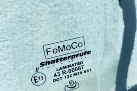 Предно стъкло FORD RANGER 2012- АКУ+КАМ+СЕН+ГРЗ+ОЕ-3 на ниска цена