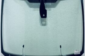 Предно стъкло FORD S-MAX 2011-2015 АКУСТИКА+СОЛАР+СЕНЗОР+ОТОПЛЕНИЕ на ниска цена