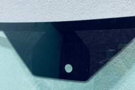 Предно стъкло FORD TOURNEO COURIER 2014- СЕНЗОР ЗА ДЪЖД/ЗАЗОР.-2 на ниска цена