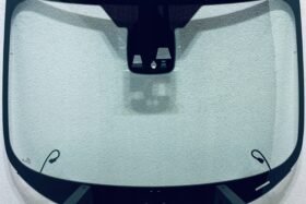 Предно стъкло FORD TRANSIT CONNECT 2014- СЕНЗОР + ОТОПЛЕНИЕ + ОРИГИНАЛ на ниска цена