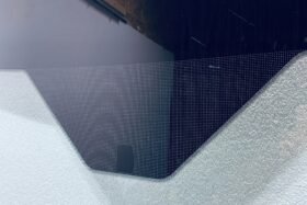 Предно стъкло FORD TRANSIT MK8 С ВИСОК ПОКРИВ 2014- С ОГРЯВАНЕ-2 на ниска цена