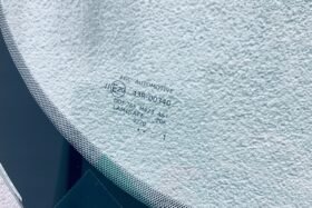 Предно стъкло FORD TRANSIT TOURNEO CONNECT 2014--3 на ниска цена