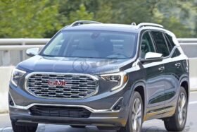 ПРЕДНО СТЪКЛО GMC TERRAIN SUV 2017 - КАМЕРА-4 на ниска цена