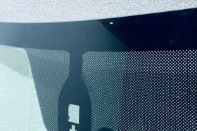 Предно стъкло HONDA CIVIC 5D HBK 2017- AKU+SEN+OE-2 на ниска цена