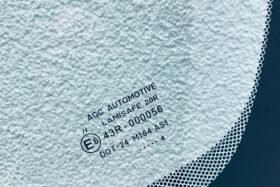 Предно стъкло HONDA CR-V 5D 2012-2018 АКУСТИКА+СЕНЗОР+2xКАМЕРА-3 на ниска цена