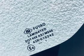 Предно стъкло HONDA HR-V 2014- 3xКамера+Сензор-3 на ниска цена