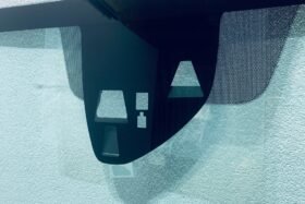 Предно стъкло HONDA JAZZ 2015-2020 АКУСТИКА+КАМЕРА+СЕНЗОР-2 на ниска цена