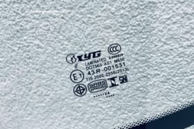 ПРЕДНО СТЪКЛО HONDA S2000 ROADSTER 1999-2009-3 на ниска цена