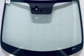 Предно стъкло HYUNDAI i20 II 2014- СЕНЗОР+СЕН. ВИЛ. на ниска цена