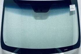 Предно стъкло HYUNDAI I40 4/5D 2011- СЕНЗОР ЗА ДЪЖД/ЗАЗОР на ниска цена