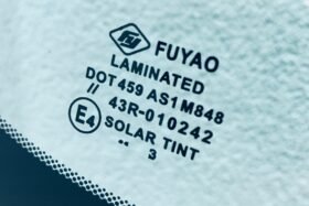 Предно стъкло HYUNDAI I40 SED/KBI 2015- С КАМЕРА+СЕНЗОР+ОГРЯВАНЕ-3 на ниска цена