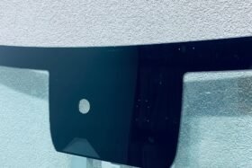 Предно стъкло HYUNDAI KONA 2020- СЕНЗОР+КАМЕРА+СЕНЗОР ЗА ВЛАГА.-2 на ниска цена