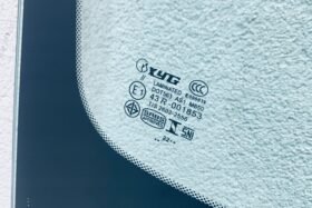 Предно стъкло HYUNDAI KONA 2020- СЕНЗОР+КАМЕРА+СЕНЗОР ЗА ВЛАГА.-3 на ниска цена