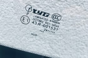 Предно стъкло Hyundai Palisade SUV 2023-> КАМЕРА+СЕНЗОР+HUD-3 на ниска цена