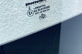 Предно стъкло HYUNDAI SANTA FE 2012- СЕНЗОР + КАМЕРА + ОТОПЛЕНИЕ-3 на ниска цена