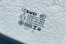 ПРЕДНО СТЪКЛО HYUNDAI TUCSON 2004-2010-3 на ниска цена