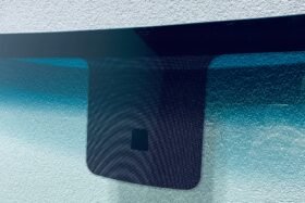 Предно стъкло HYUNDAI TUCSON 2015-2020 АКУСТИЧНО-2 на ниска цена