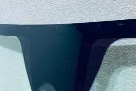 Предно стъкло HYUNDAI TUCSON IV 2020- AKU+KAM-2 на ниска цена