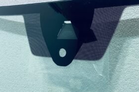 Предно стъкло ID.4 ID.5 2021 - АКУСТИКА + КАМЕРА + СЕНЗОР-2 на ниска цена