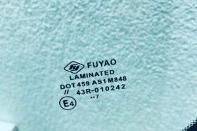 Предно стъкло INFINITI M 2010-2014 / Q70 2014 - СЕНЗОР ЗА ДЪЖД/ЗАЗОР.-3 на ниска цена