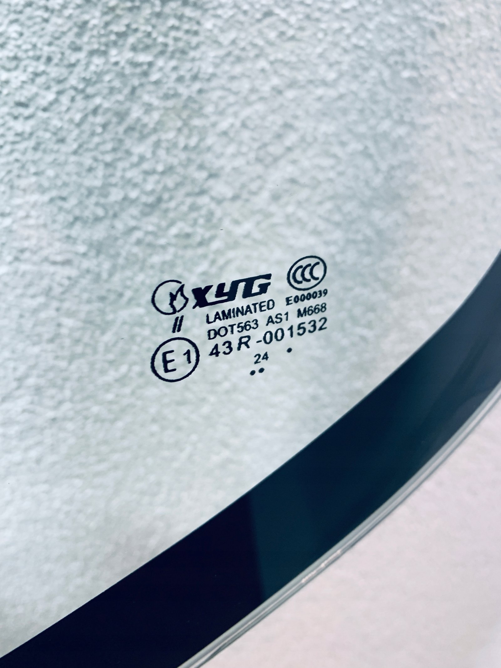 Предно стъкло ISUZU NLR NLR PRO ELF 2007- 1643x795-2 на ниска цена