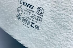 Предно стъкло IVECO DAILY 2014-2019 СЕНЗОР-3 на ниска цена