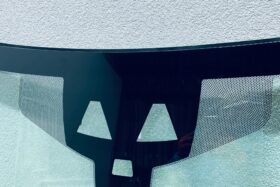 Предно стъкло JAGUAR XE 2014- АКУ+КАМ+СЕН+ГРЗ-2 на ниска цена