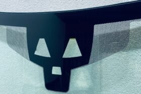 Предно стъкло JAGUAR XE 2014- КАМЕРА+СЕНЗОР-2 на ниска цена