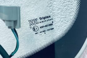 Предно стъкло JAGUAR XK8 X100 2001-2006 СЕНЗОР+ОТОПЛЕНИЕ-3 на ниска цена